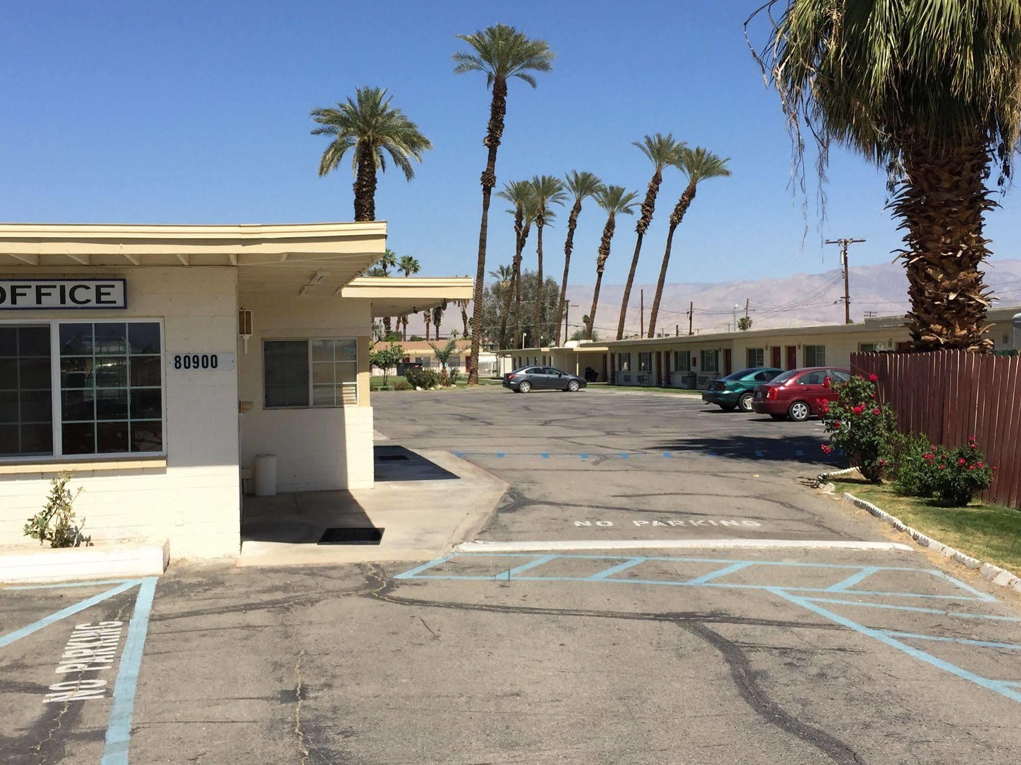 Western Sands Motel Indio Exteriér fotografie