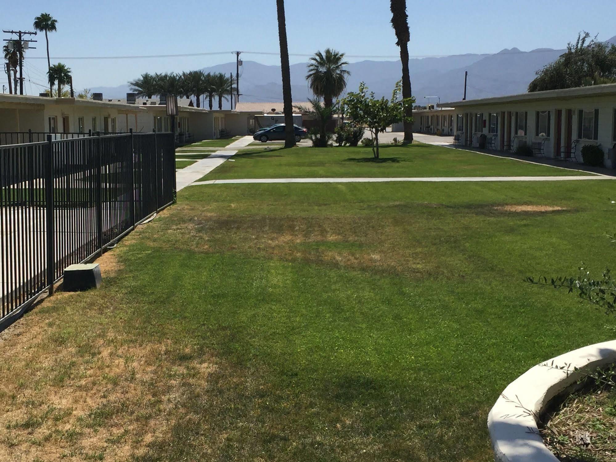 Western Sands Motel Indio Exteriér fotografie